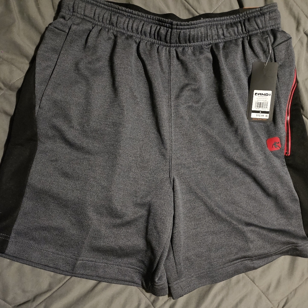 Mens athletic shorts